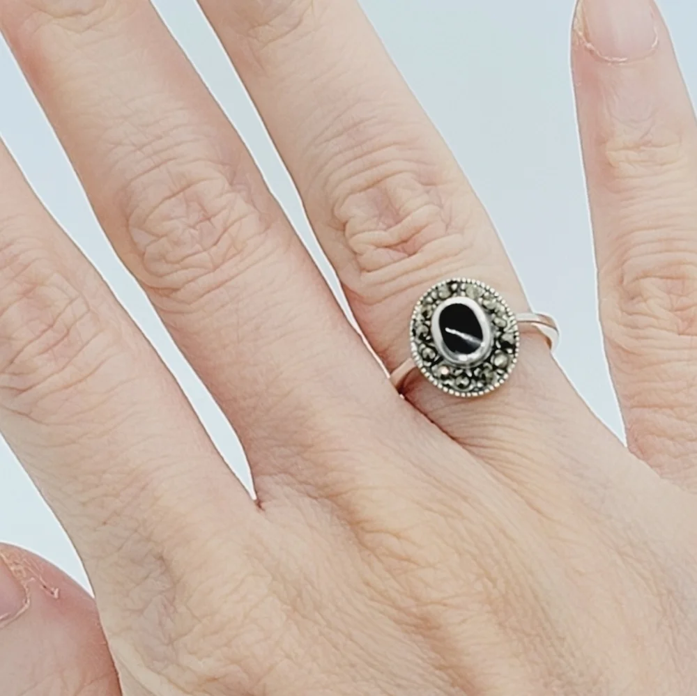 925 Sterling Silver White Gold Plated ring 5.25